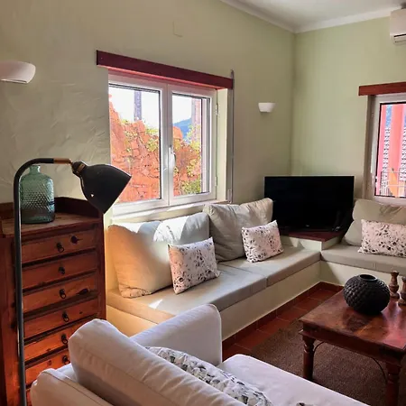 New Flat With View Over The River Zezere Апартаменты *