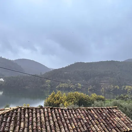 Apartament New Flat With View Over The River Zezere *