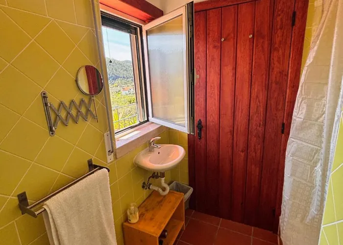 New Flat With View Over The River Zezere Апартаменты *