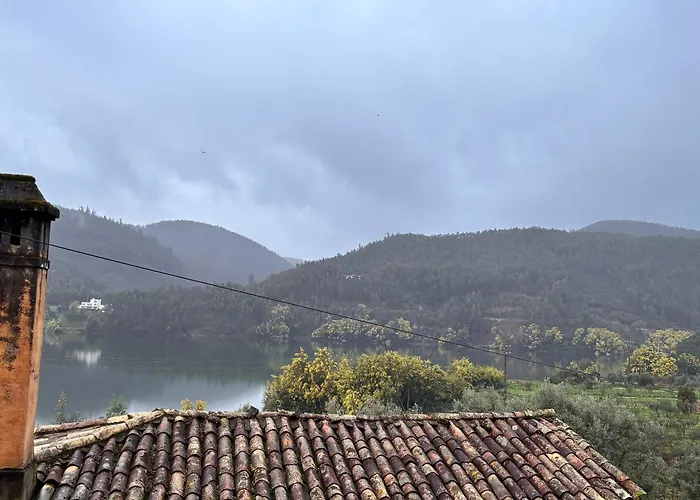 Апартаменты New Flat With View Over The River Zezere *